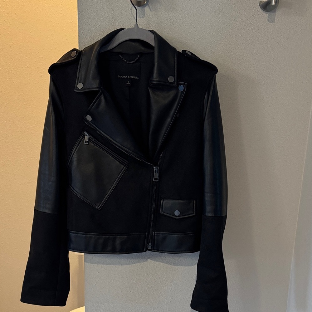 Banana Republic Black Leather and Suede Women's Jacket